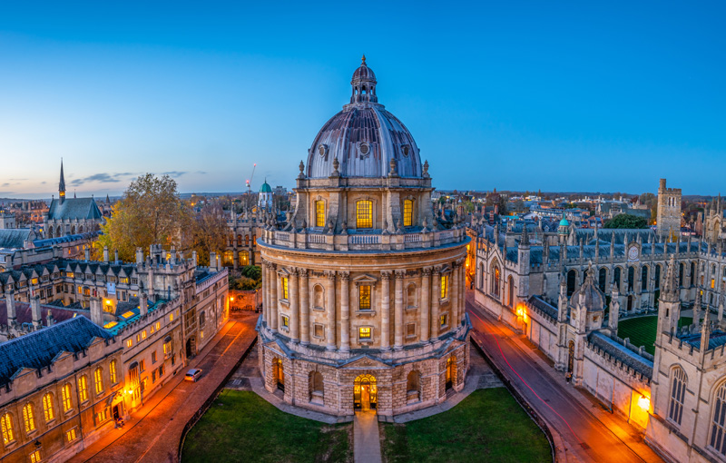 Đại học Oxford cung cấp các suất học bổng uy tín và danh giá bậc nhất thế giới.